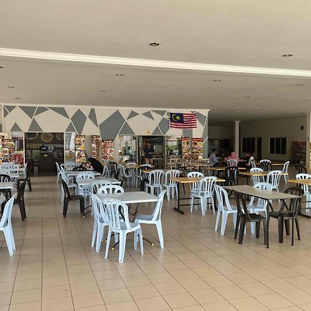 Cozy Kelana Jaya Semi-D Apt Near Mall, College & Hospital Петалинг Джая Екстериор снимка