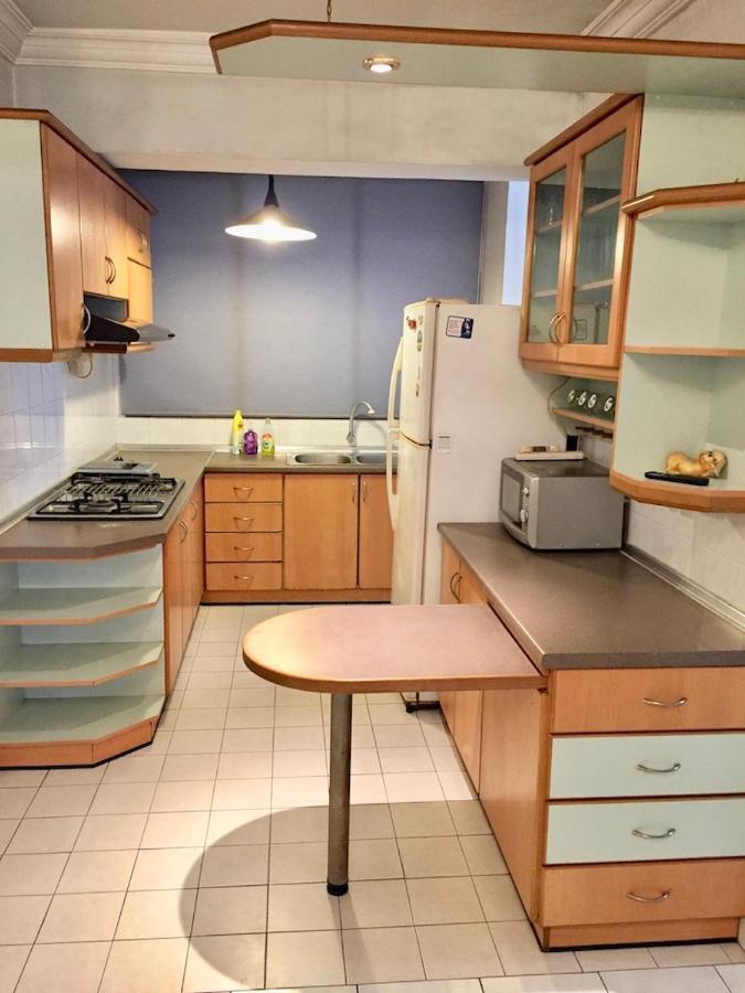 Cozy Kelana Jaya Semi-D Apt Near Mall, College & Hospital Петалинг Джая Екстериор снимка
