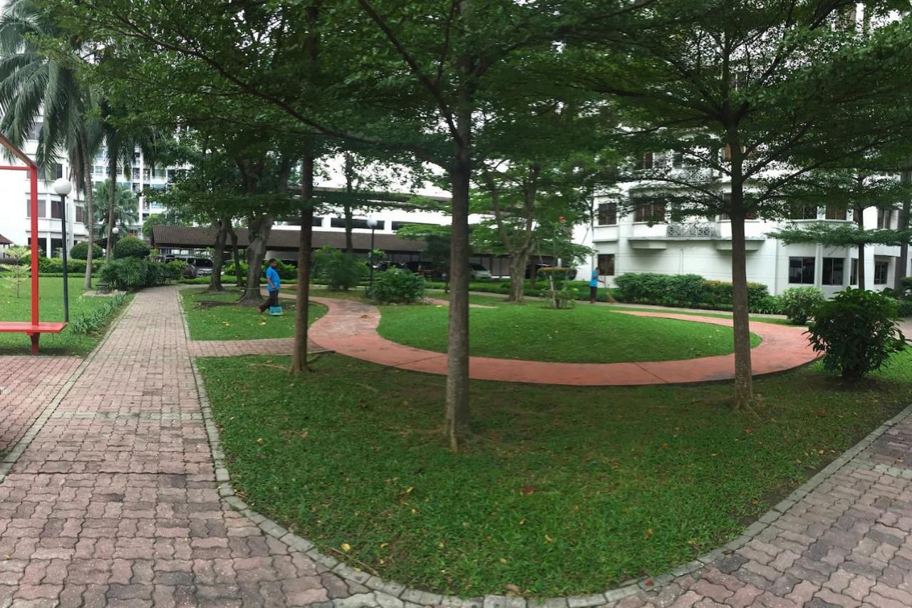 Cozy Kelana Jaya Semi-D Apt Near Mall, College & Hospital Петалинг Джая Екстериор снимка